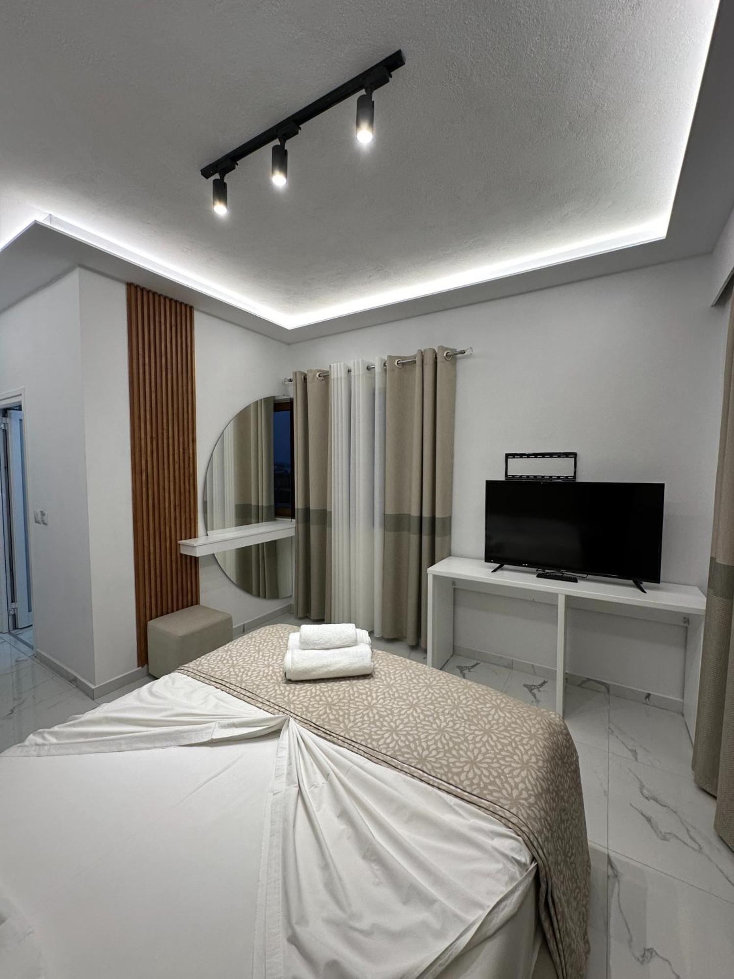 Hotel Elisabet Saranda Zewnętrze zdjęcie
