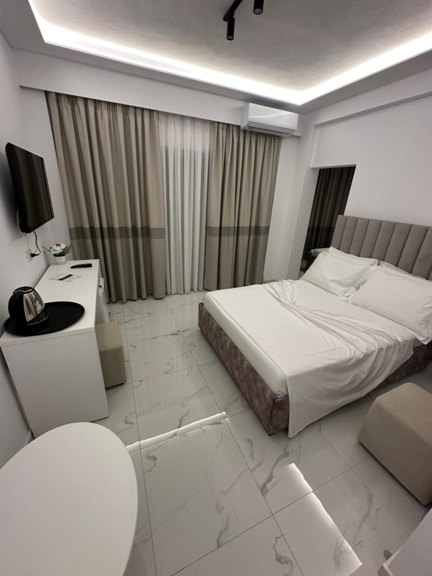 Hotel Elisabet Saranda Zewnętrze zdjęcie