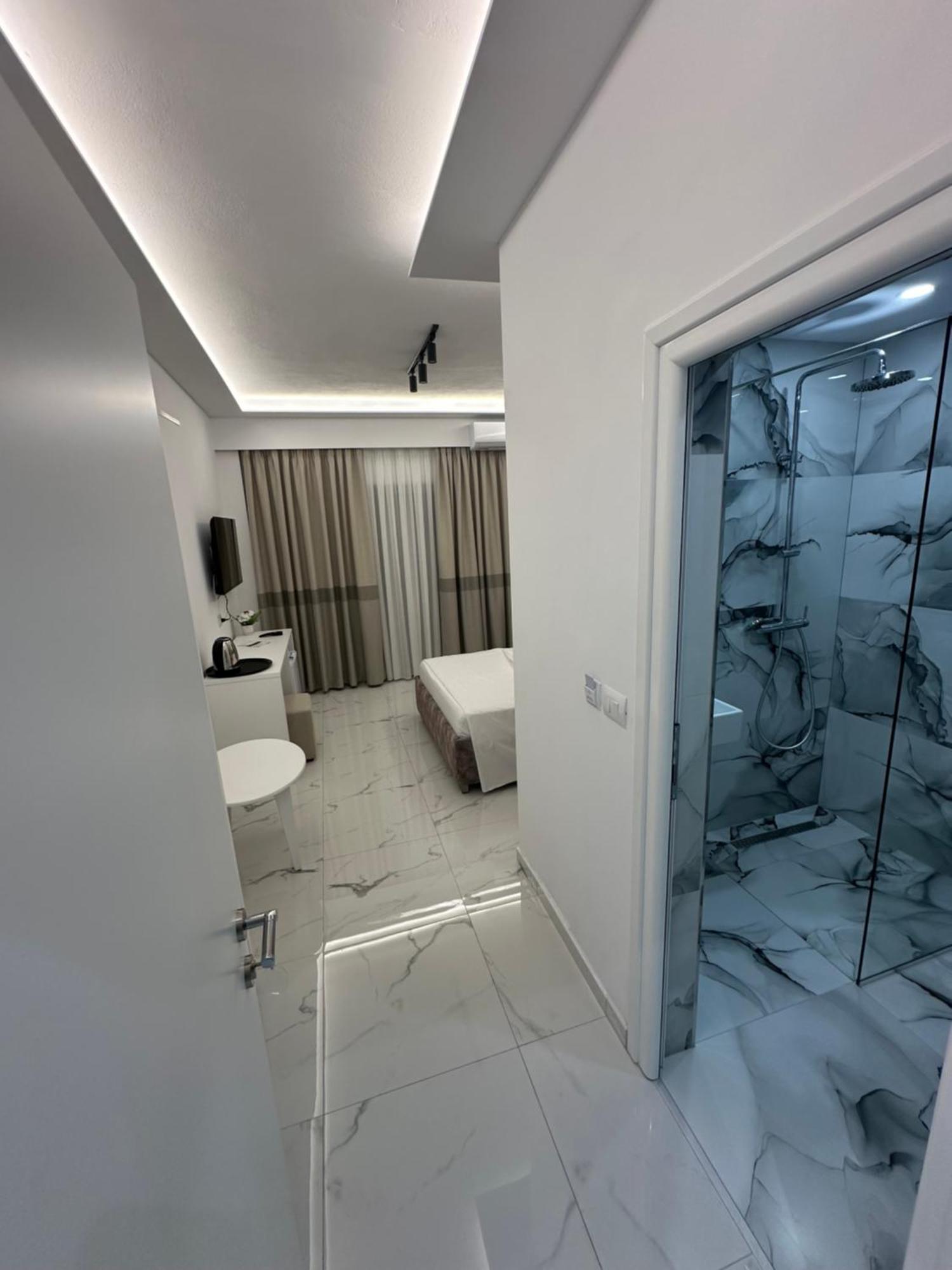 Hotel Elisabet Saranda Zewnętrze zdjęcie